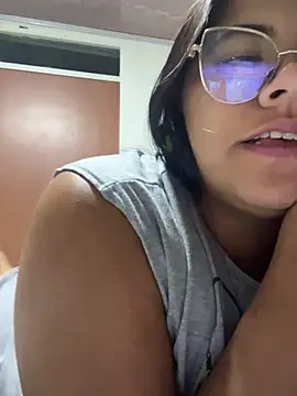 viccky vick online show from 02/12/25, 01:19