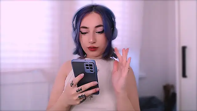 Snapshot of purplewitch chatting on 09/10/25, 12:16 purplewitch online show from 09/10/25, 12:16