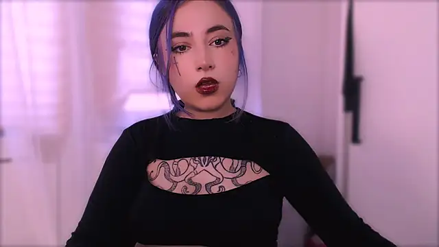 Snapshot of purplewitch chatting on 09/12/25, 01:22 purplewitch online show from 09/12/25, 01:22