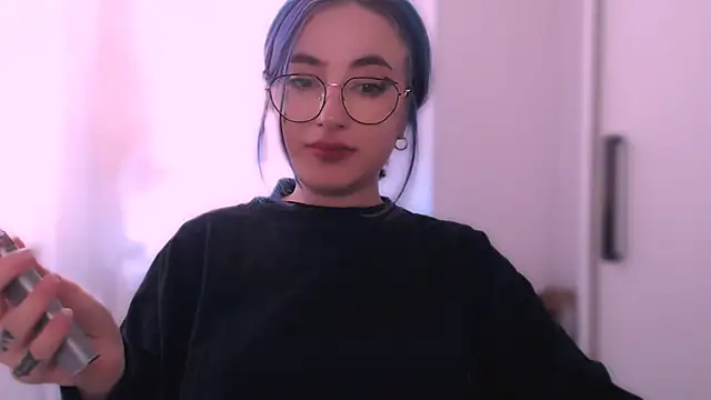 Snapshot of purplewitch chatting on 09/13/25, 02:55 purplewitch online show from 09/13/25, 02:55