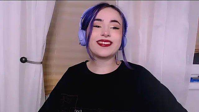 Snapshot of purplewitch chatting on 09/29/25, 02:22 purplewitch online show from 09/29/25, 02:22