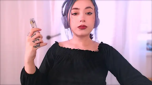 Snapshot of purplewitch chatting on 10/08/25, 11:19 purplewitch online show from 10/08/25, 11:19