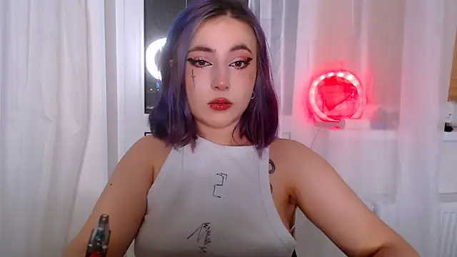 Snapshot of purplewitch chatting on 10/24/25, 08:38 purplewitch online show from 10/24/25, 08:38