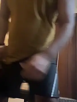 Snapshot of SoloChill chatting on 04/04/26, 01:26 SoloChill online show from 04/04/26, 01:26