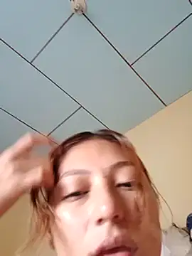 Little Saori online show from 11/24/25, 01:55