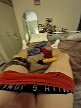 Snapshot of blueeyeblonde33 chatting on 02/04/25, 07:40 blueeyeblonde33 online show from 02/04/25, 07:40