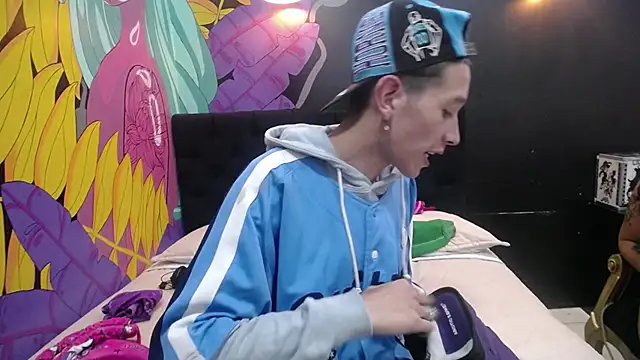 SimonAndJocelyn online show from 02/20/25, 10:59