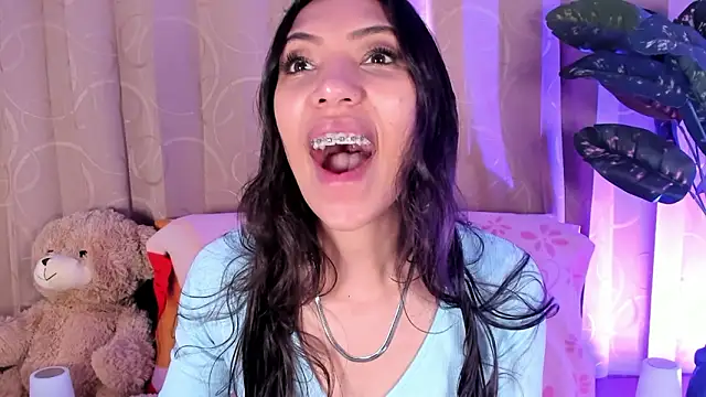 Miss veronicaa2 online show from 03/25/26, 01:06