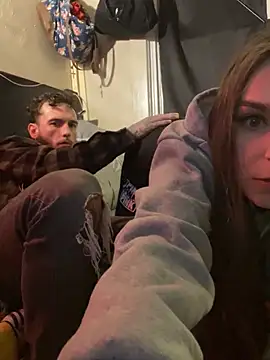 Snapshot of cruz815 chatting on 02/14/25, 03:54 cruz815 online show from 02/14/25, 03:54