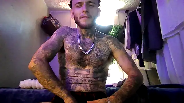 Snapshot of cruz815 chatting on 09/22/25, 05:59 cruz815 online show from 09/22/25, 05:59