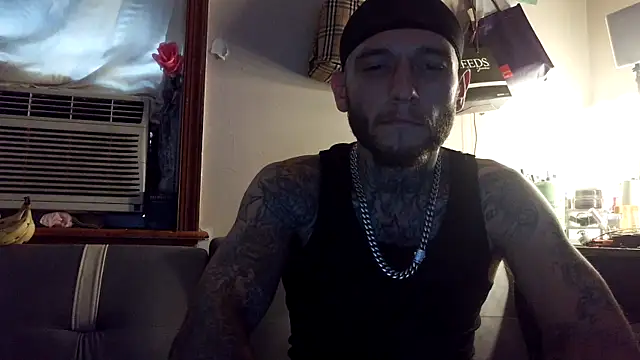 Snapshot of cruz815 chatting on 09/25/25, 07:28 cruz815 online show from 09/25/25, 07:28