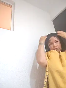 Snapshot of KellyPerlaxxx chatting on 11/19/25, 05:13 KellyPerlaxxx online show from 11/19/25, 05:13