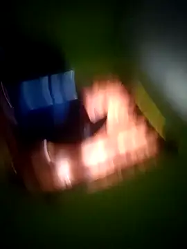 Snapshot of KellyPerlaxxx chatting on 12/15/25, 01:37 KellyPerlaxxx online show from 12/15/25, 01:37