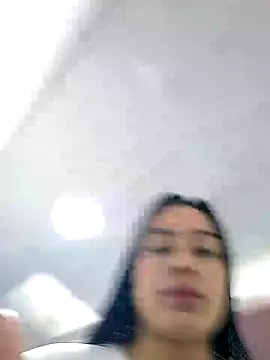 Snapshot of Marce0 chatting on 02/03/25, 07:42 Marce0 online show from 02/03/25, 07:42