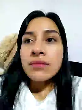Snapshot of Marce0 chatting on 02/04/25, 02:39 Marce0 online show from 02/04/25, 02:39