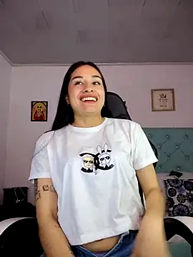 Snapshot of Marce0 chatting on 11/08/25, 08:51 Marce0 online show from 11/08/25, 08:51