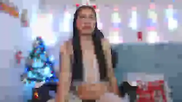 Snapshot of Marce0 chatting on 12/14/25, 02:50 Marce0 online show from 12/14/25, 02:50