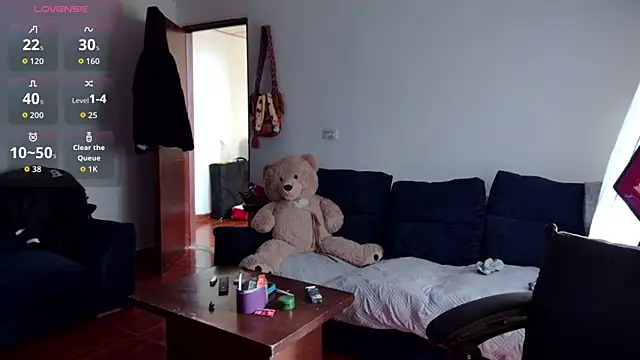 Snapshot of onissm chatting on 10/02/25, 02:13 onissm online show from 10/02/25, 02:13