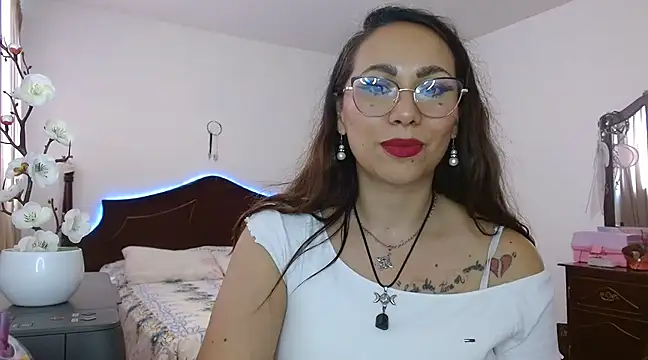 AloLovely  online show from 03/20/25, 09:02