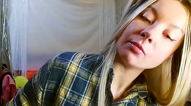 TwerkingCheerleader online show from 03/06/25, 11:42