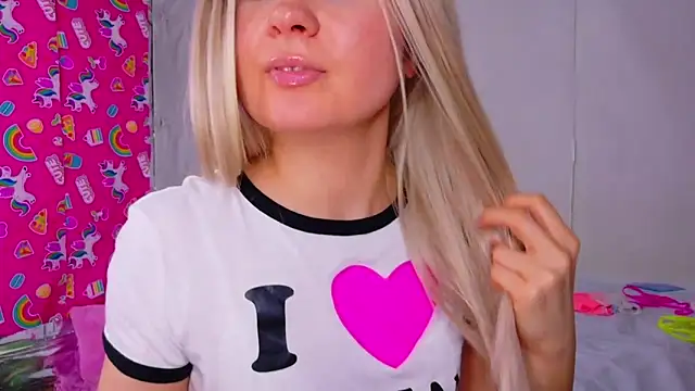 Snapshot of TwerkingCheerleader chatting on 04/23/26, 12:29 TwerkingCheerleader online show from 04/23/26, 12:29