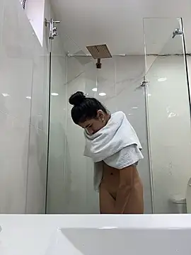 Snapshot of eva_roseee chatting on 03/20/26, 09:41 eva roseee online show from 03/20/26, 09:41