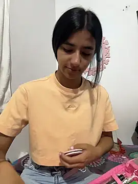 Snapshot of eva_roseee chatting on 03/22/26, 12:03 eva roseee online show from 03/22/26, 12:03