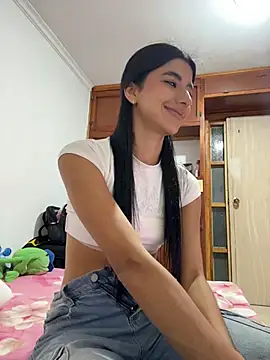 Snapshot of eva_roseee chatting on 04/25/26, 01:52 eva roseee online show from 04/25/26, 01:52