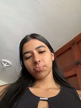 Snapshot of eva_roseee chatting on 06/11/26, 06:06 eva roseee online show from 06/11/26, 06:06