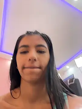 Snapshot of eva_roseee chatting on 06/18/26, 04:00 eva roseee online show from 06/18/26, 04:00