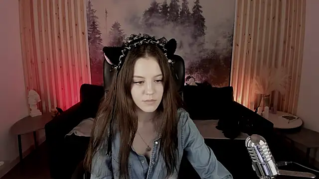 MilaStoyne online show from 02/12/25, 08:59