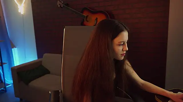 MilaStoyne online show from 03/18/25, 05:31