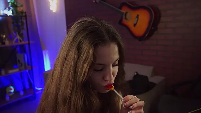 MilaStoyne online show from 03/20/25, 08:42