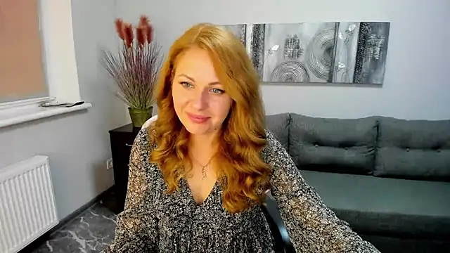 Snapshot of Mira_Whites chatting on 02/17/25, 10:40 Mira Whites online show from 02/17/25, 10:40