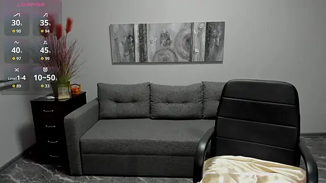 Snapshot of Mira_Whites chatting on 09/17/25, 11:45 Mira Whites online show from 09/17/25, 11:45