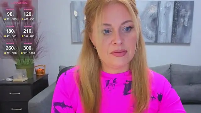 Snapshot of Mira_Whites chatting on 10/15/25, 11:54 Mira Whites online show from 10/15/25, 11:54