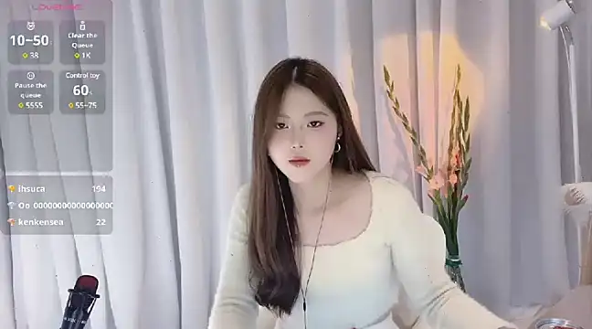 SylviaLing2007 online show from 02/11/25, 04:02