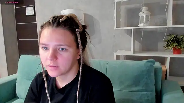 Snapshot of Jenny_Jimmy chatting on 10/31/25, 01:06 Jenny Jimmy online show from 10/31/25, 01:06