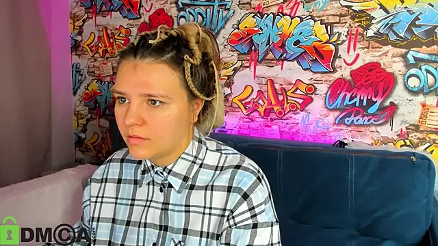 Snapshot of Jenny_Jimmy chatting on 11/03/25, 01:08 Jenny Jimmy online show from 11/03/25, 01:08