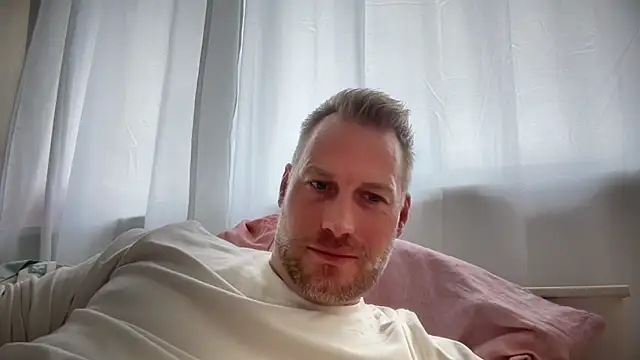 Christian87xxx online show from 10/01/25, 01:39