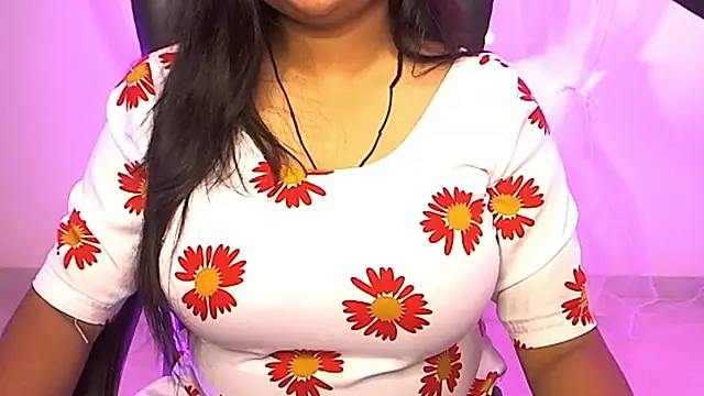 Snapshot of Kannu- chatting on 03/19/25, 06:03 Kannu- online show from 03/19/25, 06:03