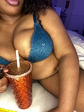 DaniJohnson online show from 02/20/25, 11:32