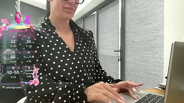 goddess-harper online show from 09/10/25, 12:27