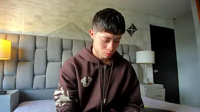 Snapshot of marcuscollins1_ chatting on 03/17/26, 01:14 marcuscollins1 online show from 03/17/26, 01:14