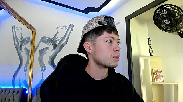 Snapshot of marcuscollins1_ chatting on 07/18/26, 12:09 marcuscollins1 online show from 07/18/26, 12:09