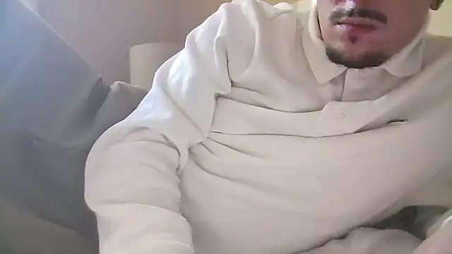 Snapshot of giumy91 chatting on 04/14/26, 09:26 giumy91 online show from 04/14/26, 09:26