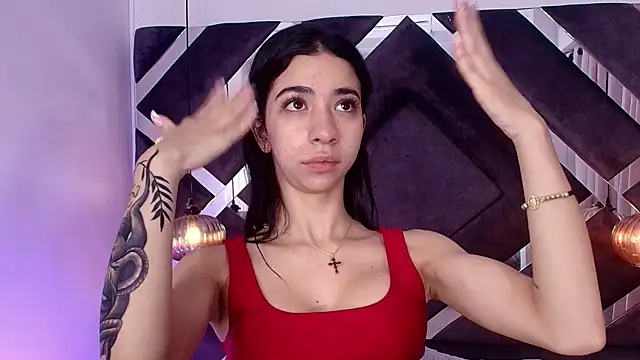 sara lopee1 online show from 10/25/25, 12:02