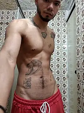 Snapshot of Niick01_ chatting on 02/16/25, 12:43 Niick01  online show from 02/16/25, 12:43