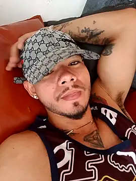 Niick01  online show from 11/05/25, 04:29