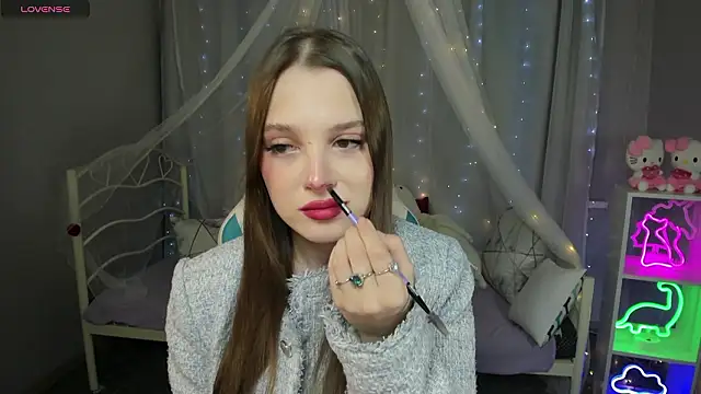 Snapshot of kaisajenner chatting on 02/18/26, 12:01 kaisajenner online show from 02/18/26, 12:01